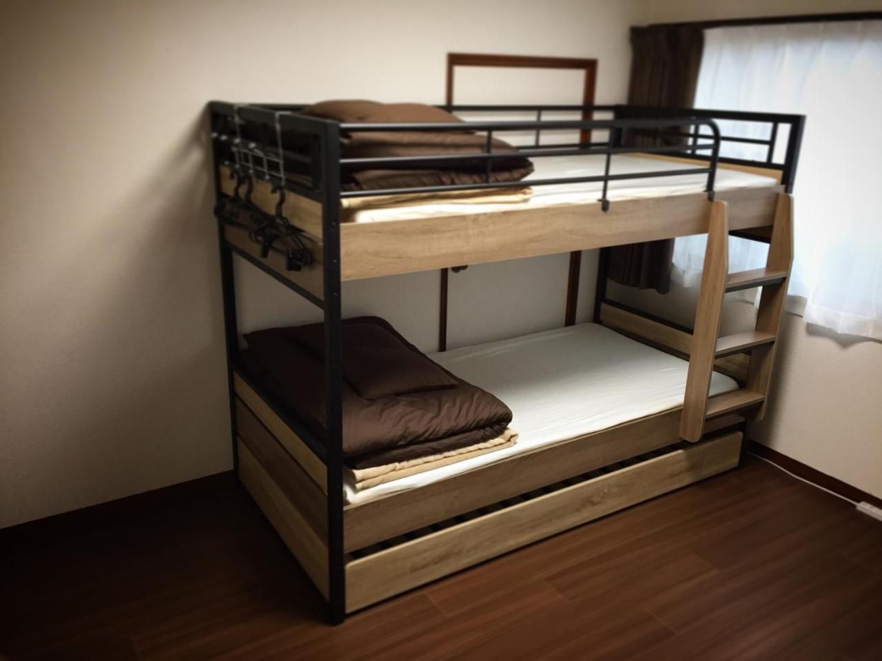 Guest House Futaba โอซาก้า ภายนอก รูปภาพ