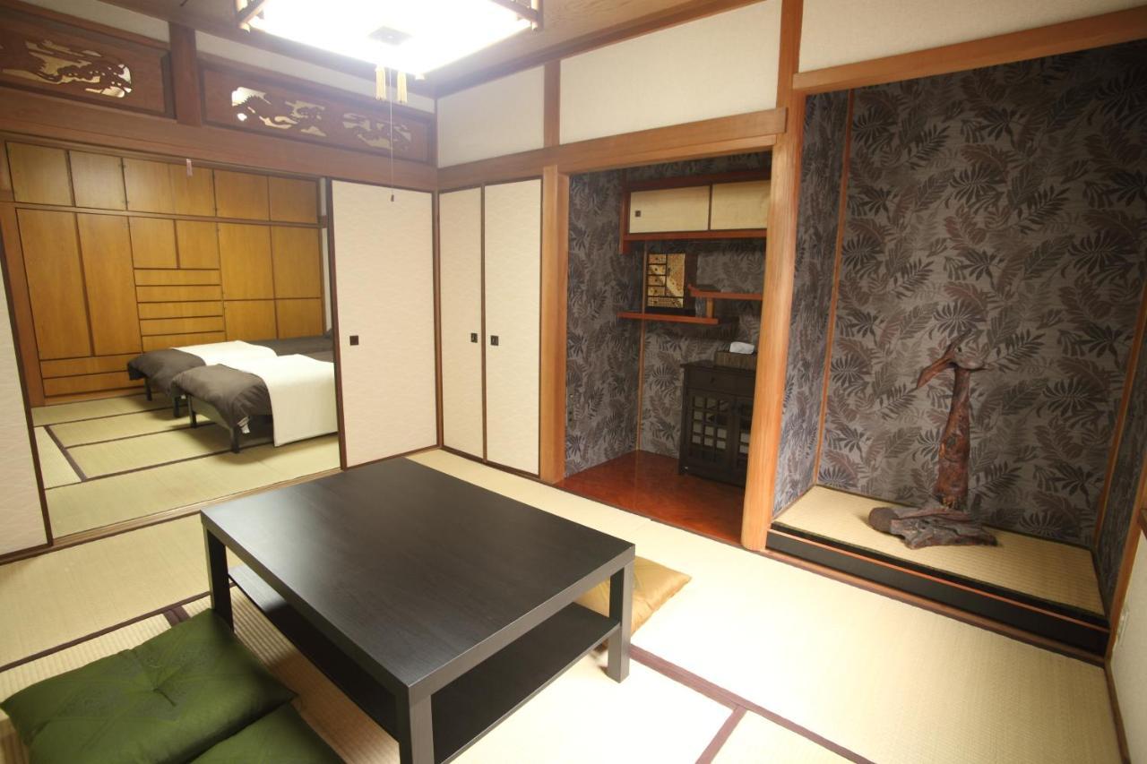 Guest House Futaba โอซาก้า ภายนอก รูปภาพ