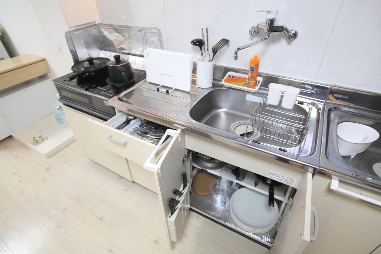 Guest House Futaba โอซาก้า ภายนอก รูปภาพ